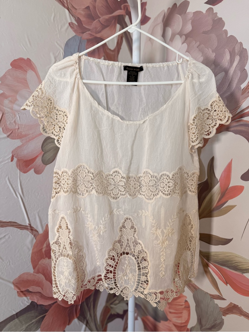Cream Lace Trim Cream Women's Peasant Top - Medium
